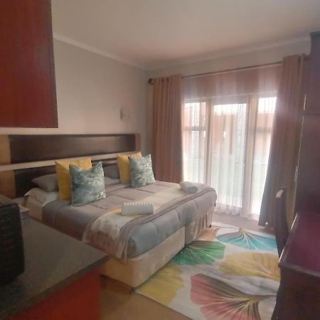 Apartmán Reliwave Pty Ltd Bloemfontein Exteriér fotografie